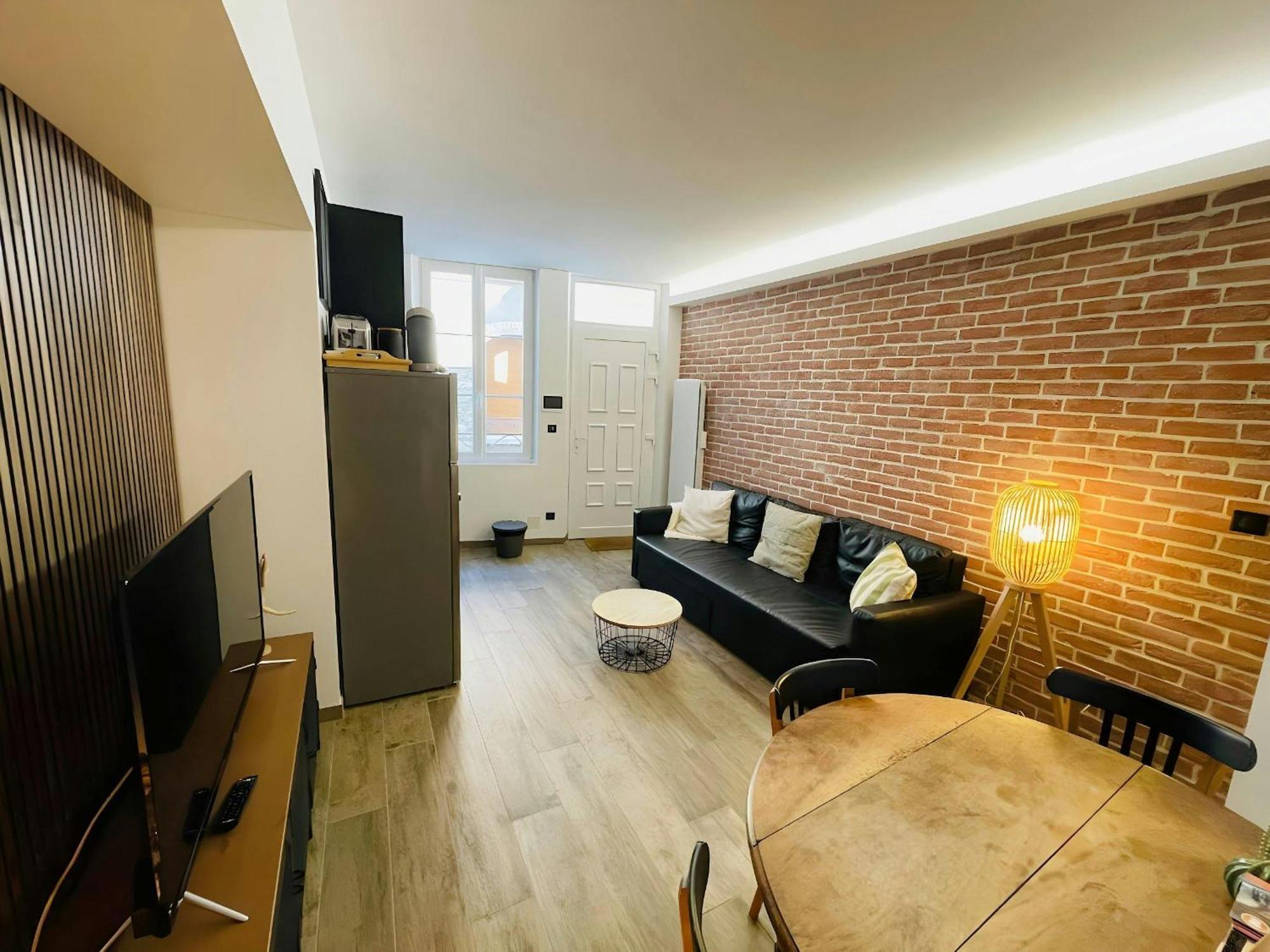 Le Charmant Bailla Reims Luaran gambar
