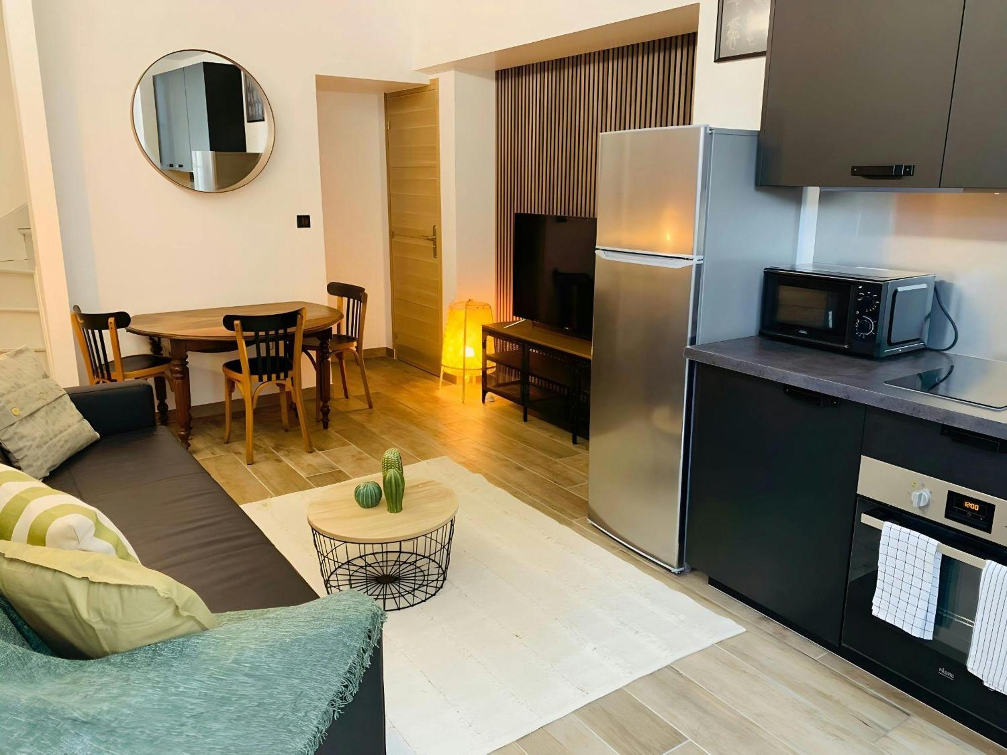 Le Charmant Bailla Reims Luaran gambar